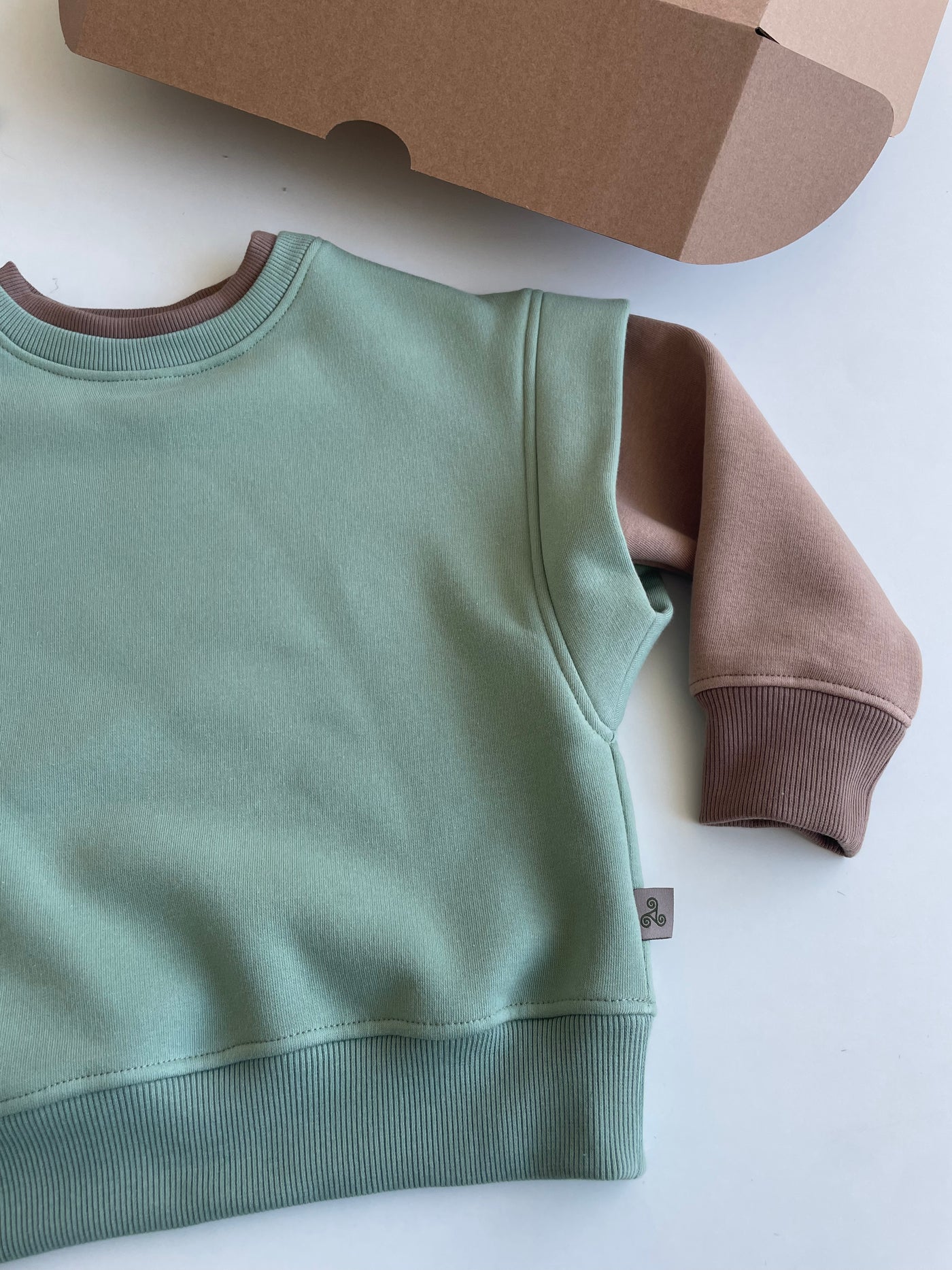Organic 'Double layer' top. Zero waste project.
