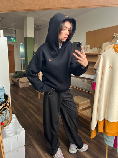 Classic fit warm hoodie Wicklow Wolf (black)