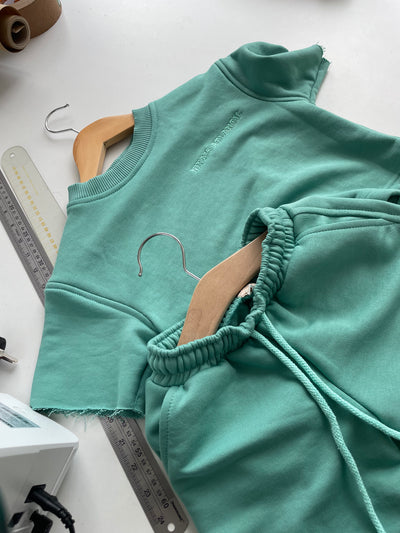 4-8 y o Shorts and top set
