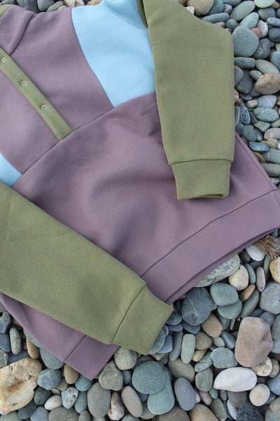 Warm color block. Lavender by the sea