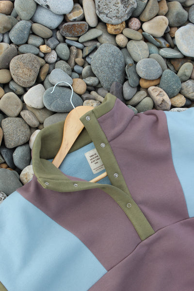 Warm color block. Lavender by the sea