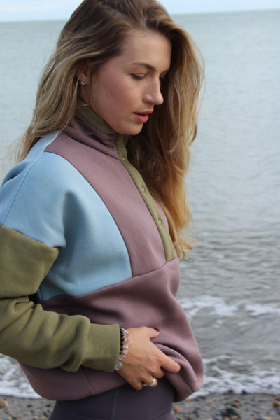 Warm color block. Lavender by the sea