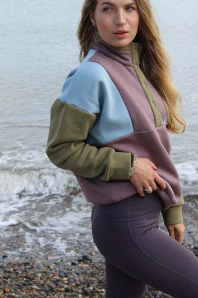 Warm color block. Lavender by the sea