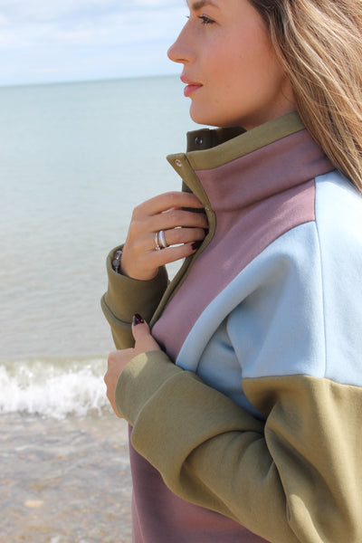 Warm color block. Lavender by the sea