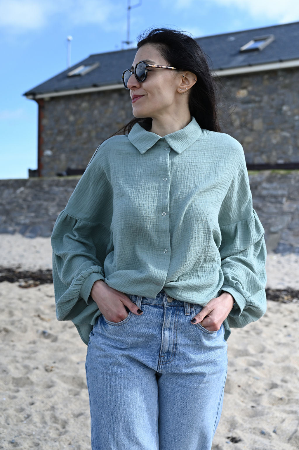 The Artisan Bell-Sleeve Top / Fern mint [Pre-order] – Nina
