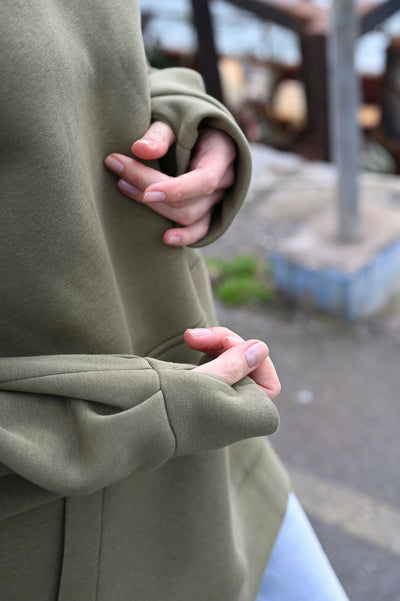 Oversized heavy hoodie in Cliff green